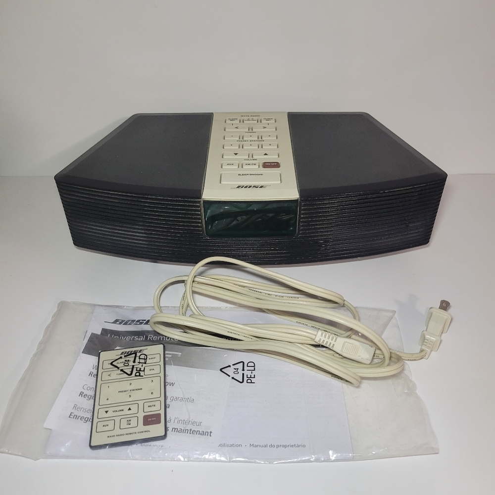 Bose speaker black wave radio AWR1-1W with remote and instructions bundle